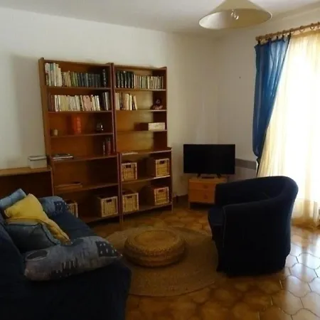 Hyeres, 2 Pieces, 4 Personnes - Fr-1-335-61 Апартаменты
